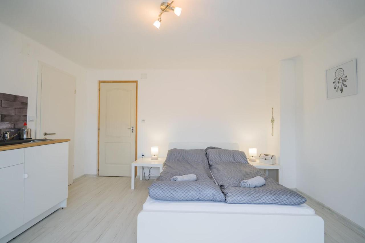 Zigzag Apartman Шиофок Экстерьер фото